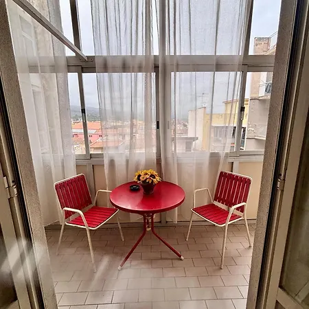 Apartamento Turistico In Condivisione Euro 300 Al Mese Giarre